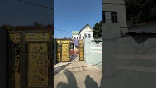 Check Out This Amazing Gate Design!