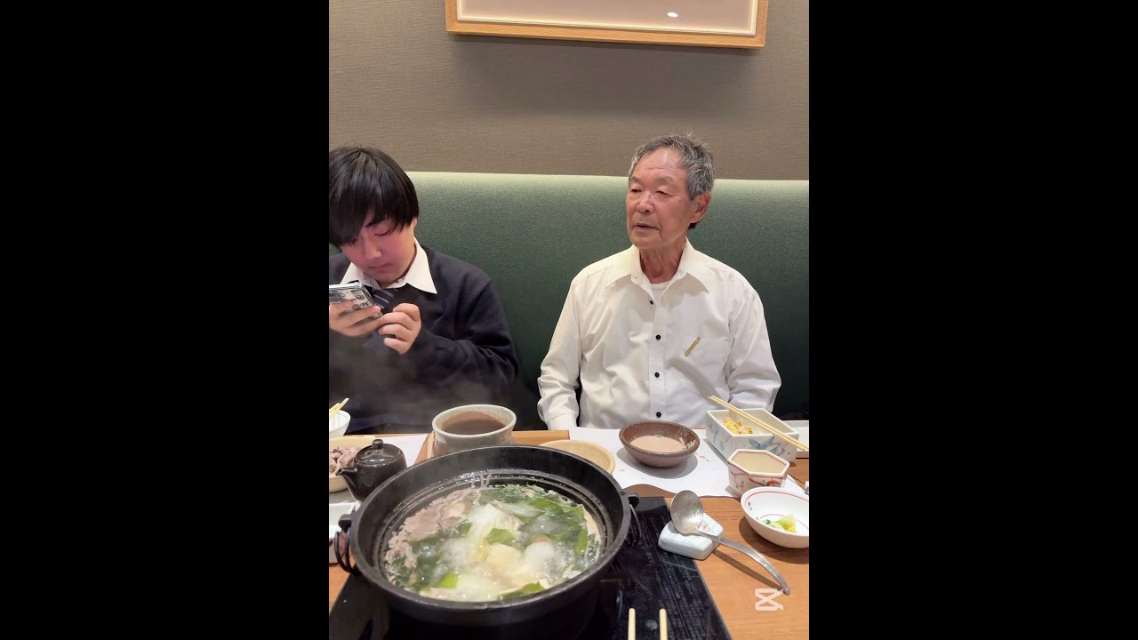 皆んなで夕ご飯。