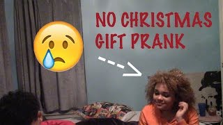 NO CHRISTMAS GIFT PRANK ON GIRLFRIEND! (she cries)