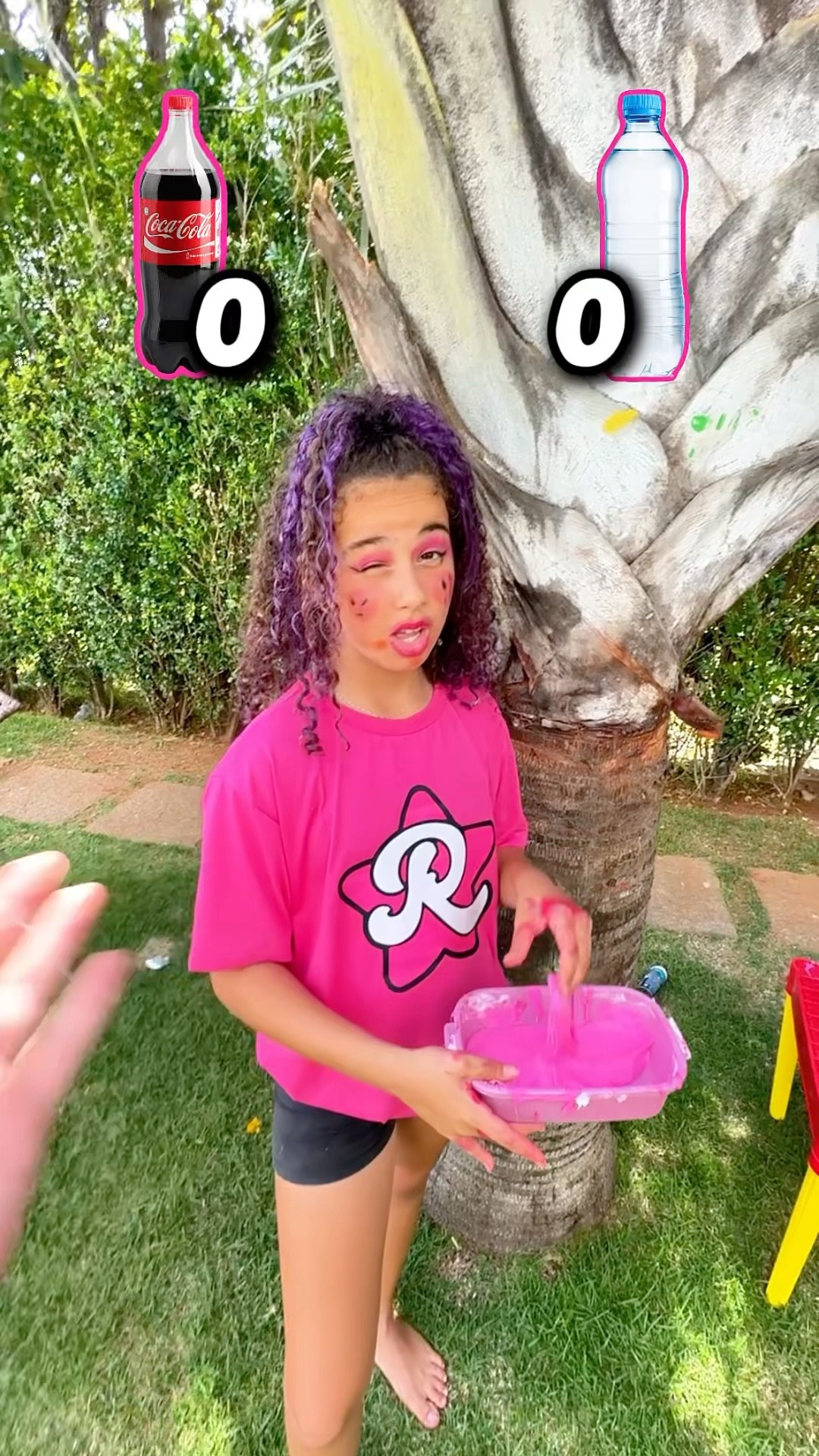 Emillyvick, água ou coca cola?