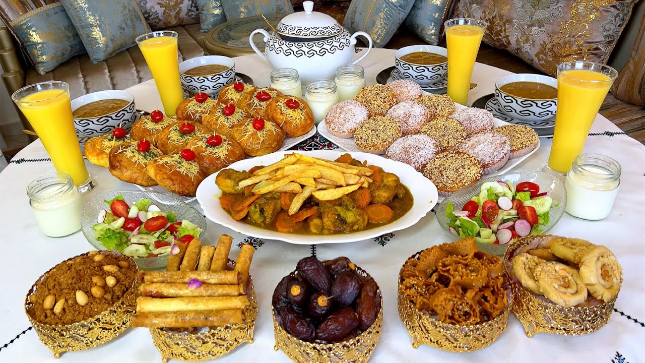 تاسع فطور رمضان كلشي اقتصادي وسريع فالتحضير👌🏻المالح والحلو كيف العادة😋طبق رئيسي رايب وعصير ياسلام