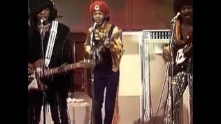 Sly & The Family Stone Thank You (Falettinme Be Mice Elf Agin) HQ Audio