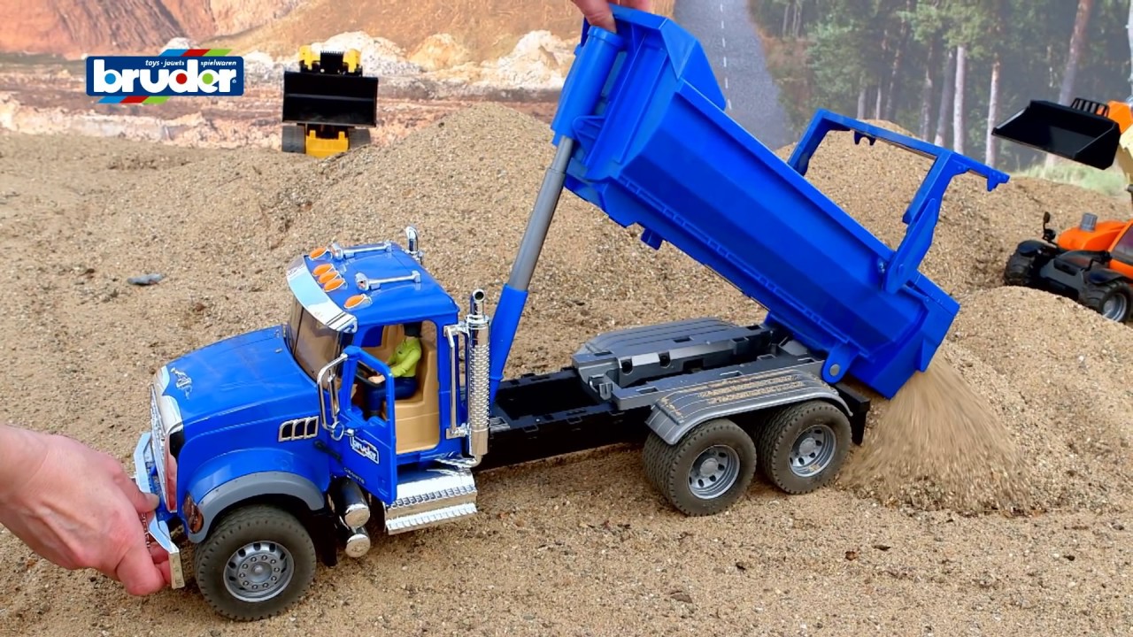 Camion miniature LKW Mack Granite