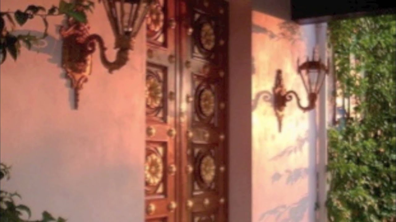 Bahá'u'lláh - Promised One of All Ages