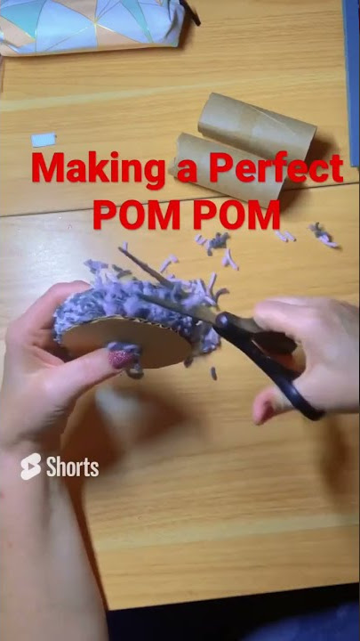 The Perfect Pom Pom - How to use the Clover Pom Pom Maker 