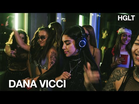 Dana Vicci | Hot Girls Love Techno @ Bisha Hotel Toronto
