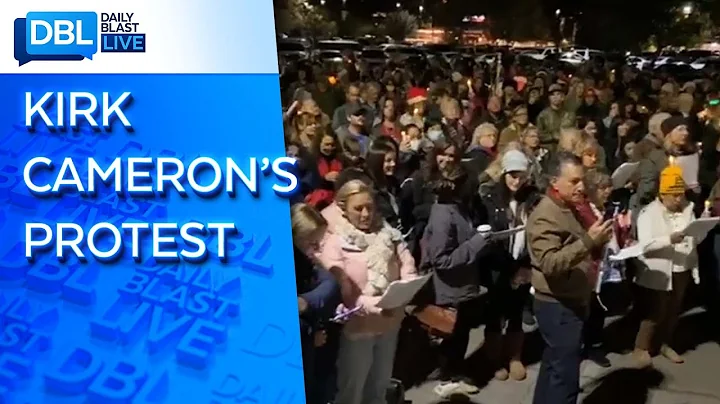 Kirk Cameron's Christmas Lockdown Protest Draws Hundreds of Mostly Maskless Carolers