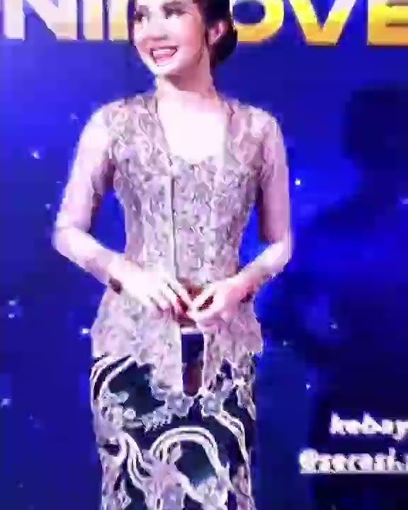 Cantiknya RRQ Vivi Pake Kebaya #Shorts #Mobilelegends