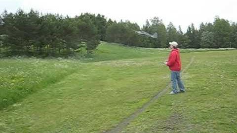 Flying a Extra 300 (1of2)