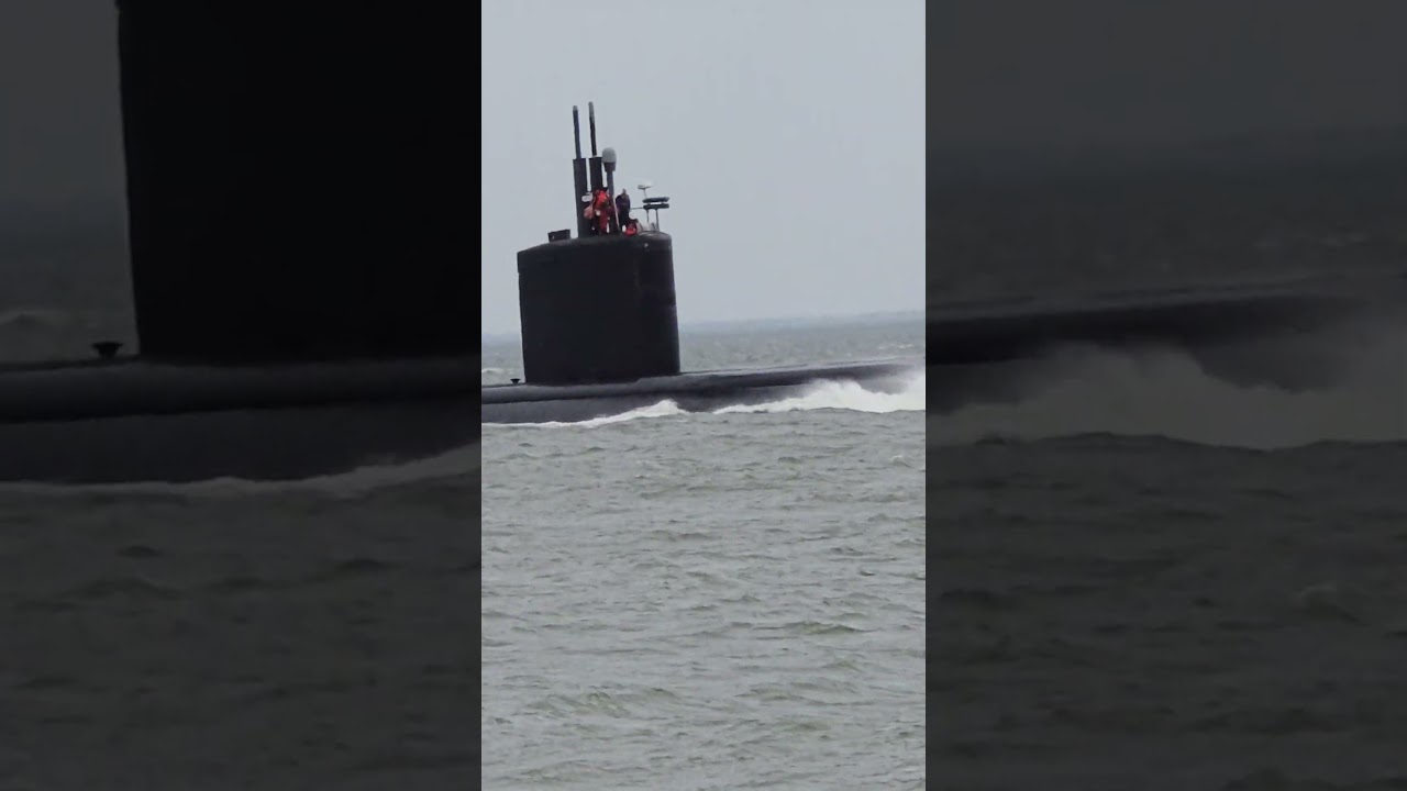Nuclear Submarine On the Move🌊🌊 