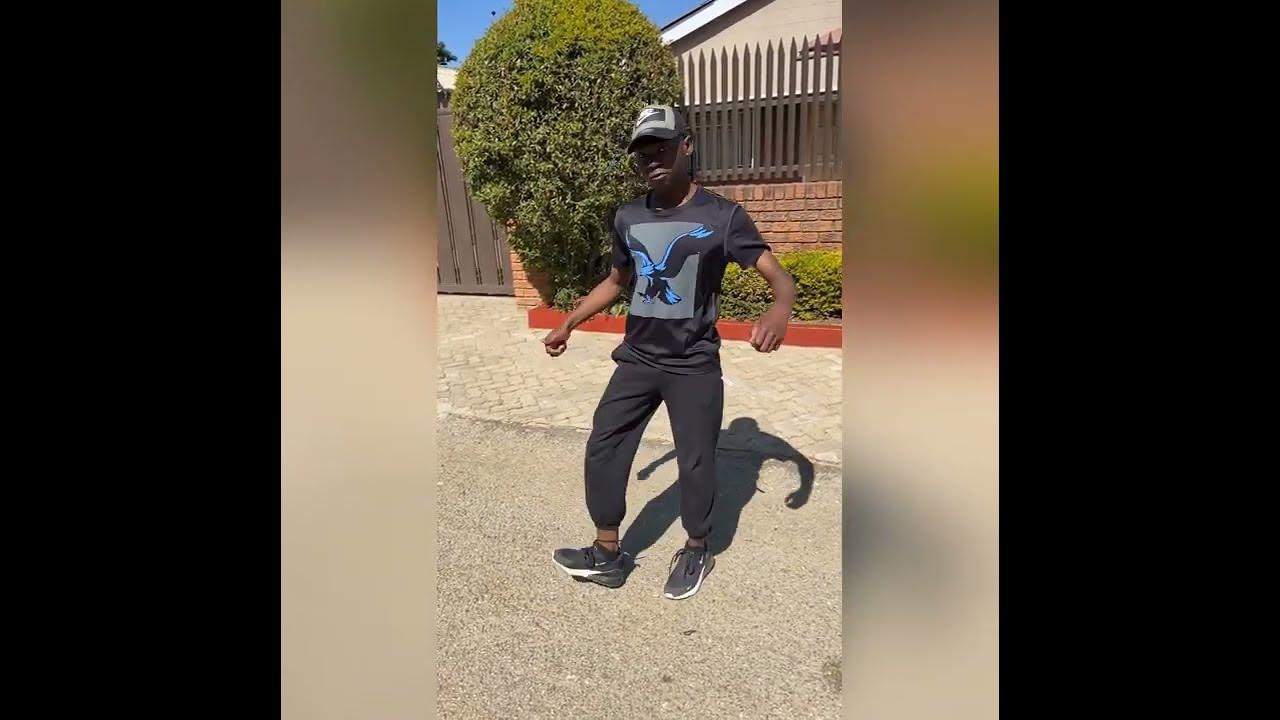 Dance cover of Buga(lo lo lo)  by Kizz Daniel ft Tekno....... #dance#buga#zimbabwean