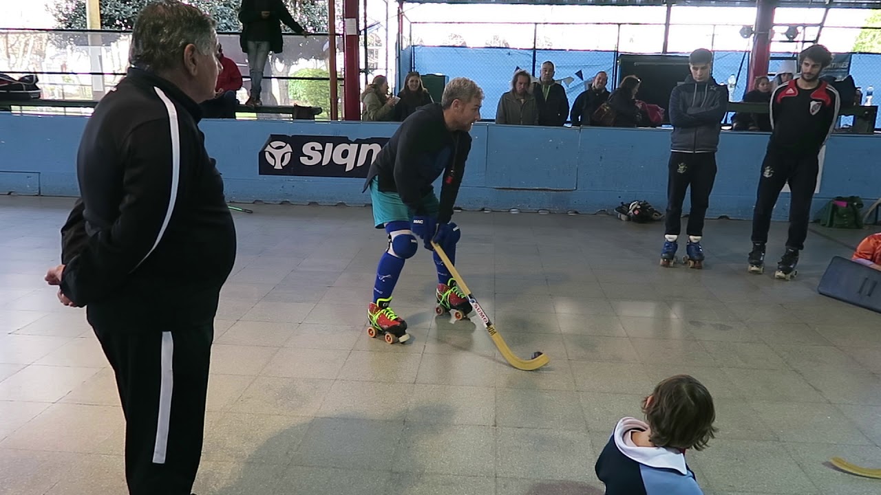 HOCKEY SOBRE PATINES