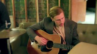 Henry & The Nightcrawlers - Green Couch Session