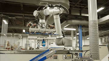Injection molding with collaborative robots realizes ROI in 1,500 hours