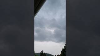 Regen, Dynamlk des Wettergeschehen am 21. 05.  2024 über Weinheim Teil. 1