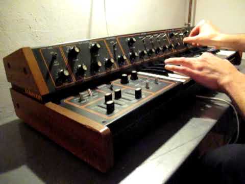 The Maxon MX 2  Mariner Synthesizer