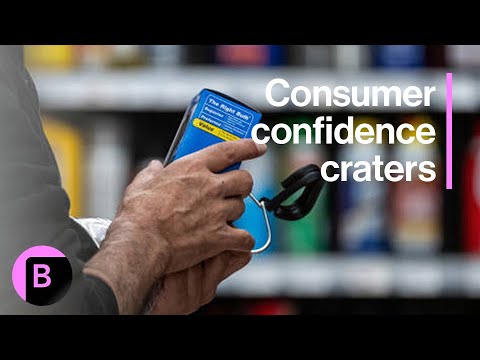 US Consumer Confidence Hits Lowest Level in Four Years