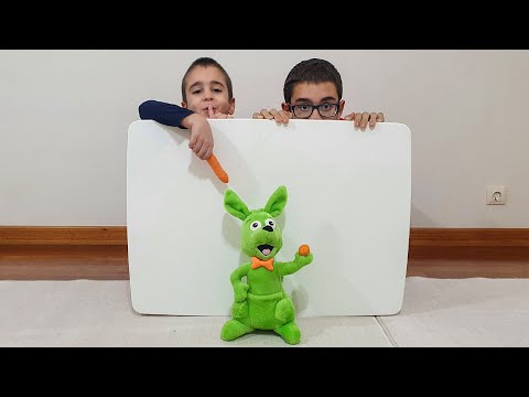 Buğra ile Berat Kaybolan Tavşanı Arıyor. Lost Rabbit Fun Kids Video