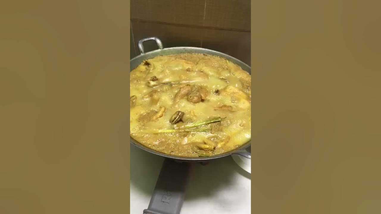 Ayam Ungkep Bumbu Kuning