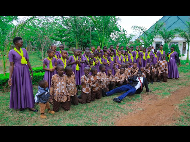 SHIRATI EAST SDA CHILDREN'S CHOIR, TANZANIA || DUNIA (official music video) class=