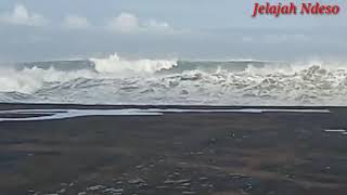 Ngeriii..!!Gelombang pantai selatan ngamuk, sejumlah kawasan wisata pantai selatan yogyakarta,abrasi