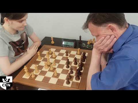 WFM QueenLucia streams chess •