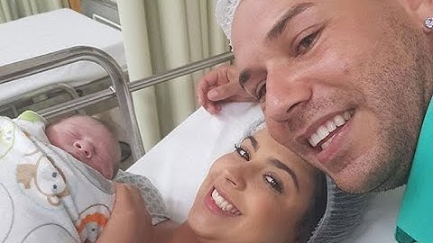 Tiago Barnabé se derrete ao postar selfie com o filho