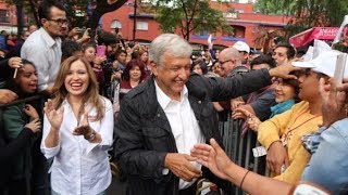 Cálido recibimiento a Andrés Manuel López Obrador #AMLO en Coyoacán (7 de mayo 2018)
