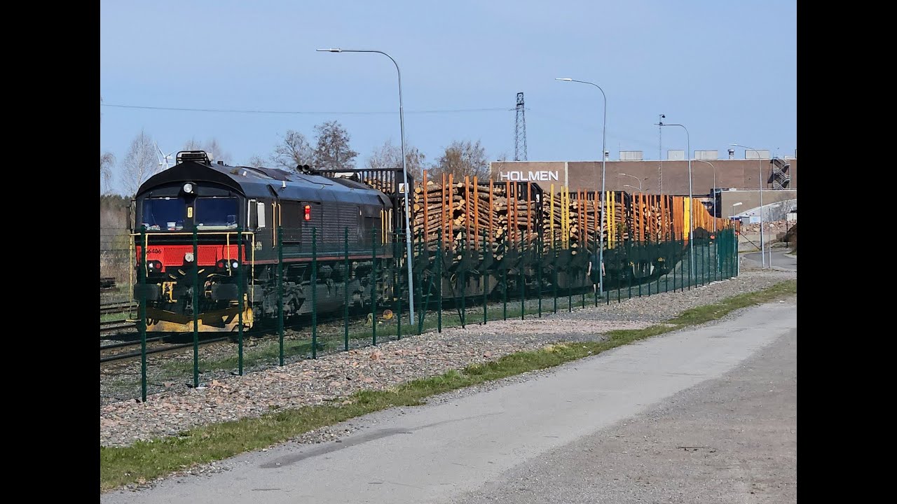 T66 ankommer Halstavik