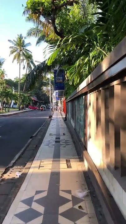 Ceritanya Lagi Jalan-jalan Pagi Di Bali # #prank #story