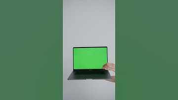 Free Green Screen - Laptop - Royalty Free stock video HD 4K