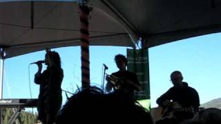 7.31.10 Moby &amp; Kelli Scarr covering &quot;Helpless&quot; at Wanderlust 2010 (acoustic)
