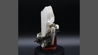 Showcase: Snow White Quartz in Pyrite from China