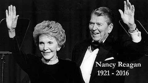 É o modelo econômico que passou a ser adotado pelo presidente Ronald Reagan na década de 1980 que minimiza ao máximo a participação do Estado na economia?
