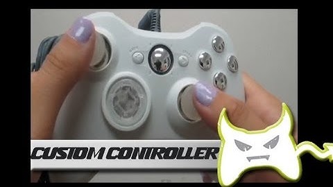 Custom Wired Xbox 360 Controller 02 - Glow in the Dark Thumbsticks