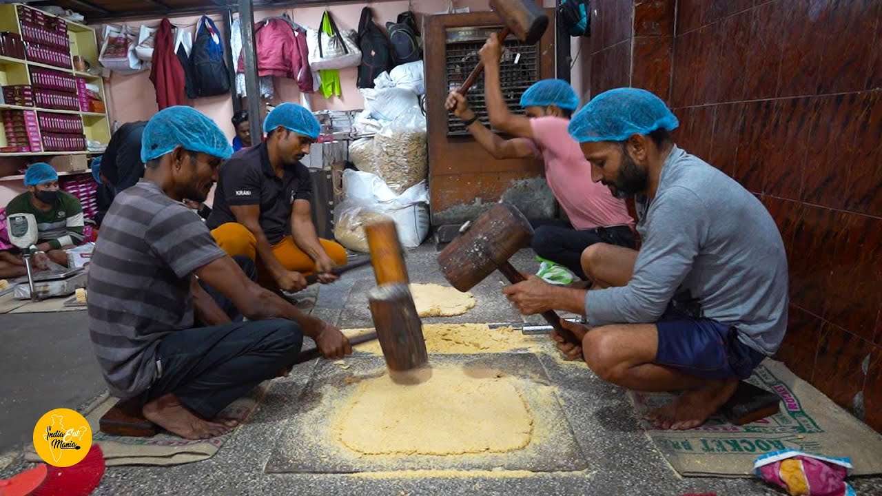 Gwalior Famous Gajak Making At Mohini Mega Factory l Gwalior Street Food | INDIA EAT MANIA