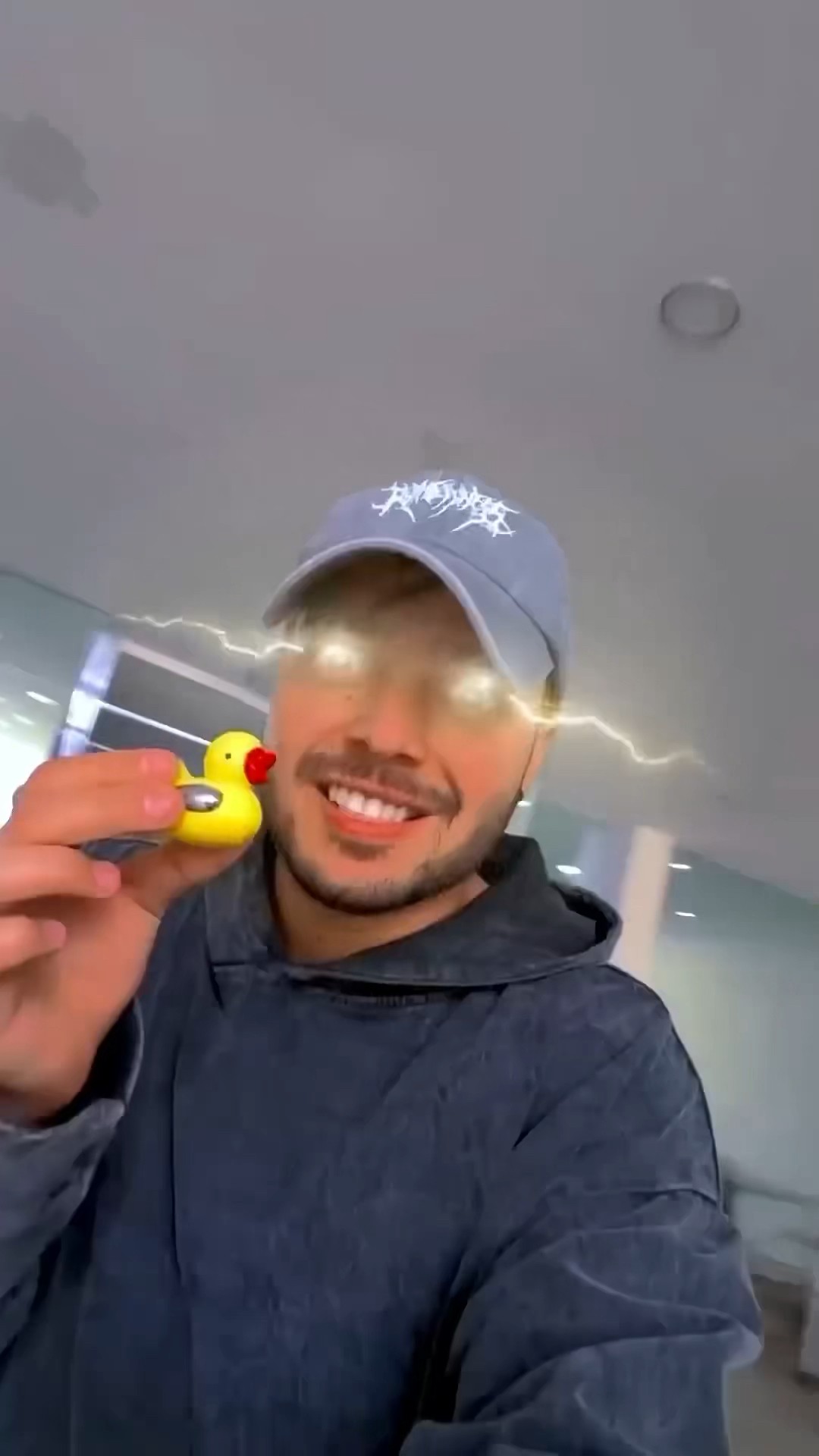 Electrocuté a Mis Amigos