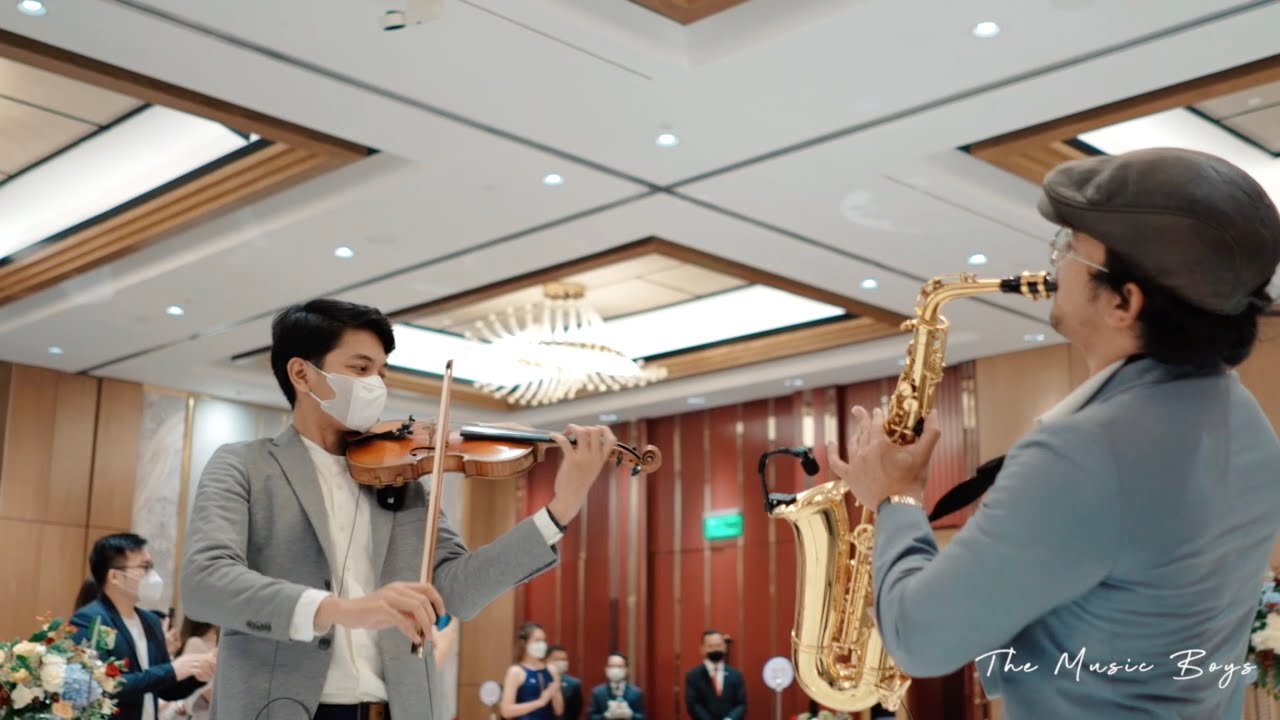 Wedding Entrance Saxophone & Violin Tonight I Celebrate My Love by