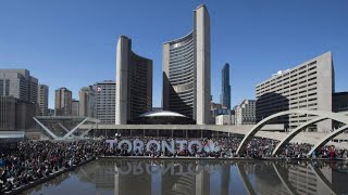 Toronto gets an 'F' for 'baffling' financial reporting