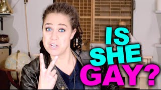 HOW TO TELL IF A GIRL IS GAY
