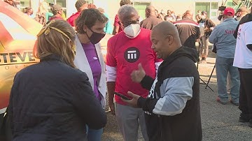 First time early voting in Kentucky brings out hundreds across Jefferson County to cast their ballot