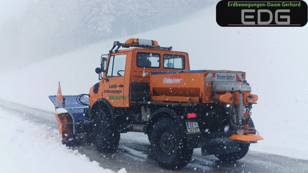 ❄️Snow removal from the last snow❄️Winter service in Tyrol | Unimog U 400