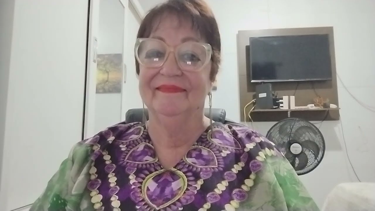 #🤥 Chaty está sem ânimo#Mas queima das peças dos crochês 😂😂😂