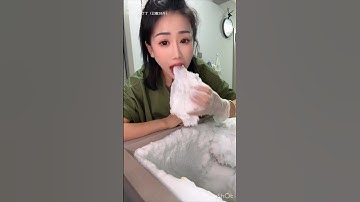 Freezer frost scrapping & eating #freezerfrost #scraping #freezerice #deepfreezer