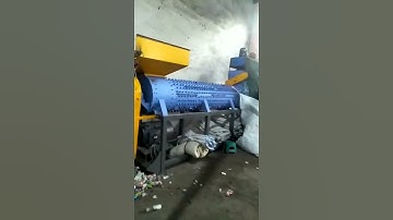 PET bottles recycling machine automation line.  Label remove machine  #machine