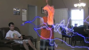 Adobe Premiere Elements 9 (2)   "How to Clone Yourself and how to make slowmotion"