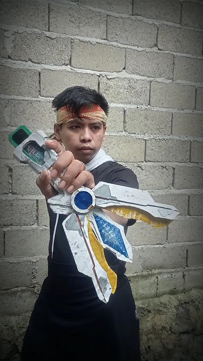 Ultraman Ribut Transformation with DX GUTS Sparklen Cardboard