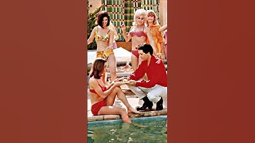 Robert Plant Meets Elvis Presley… and a Room Full of Women! #shorts  #ledzeppelin