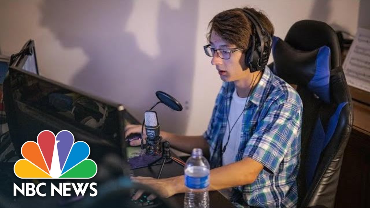 How Esports Scholarships Offer Players a New Path to College |  NBC News