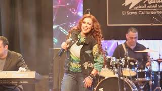 الفنانة سيمون  تغني ميرسي علي السهرة الحلوة دي 🌷👍😄😄من أحدث حفلاتها بساقية الصاوي (14 يوليو 2022)